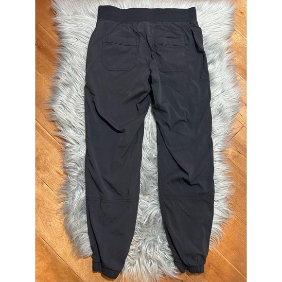 Athleta Black Trekkie North Jogger Travel Hike Pant Size 0 - Picture 4 of 5